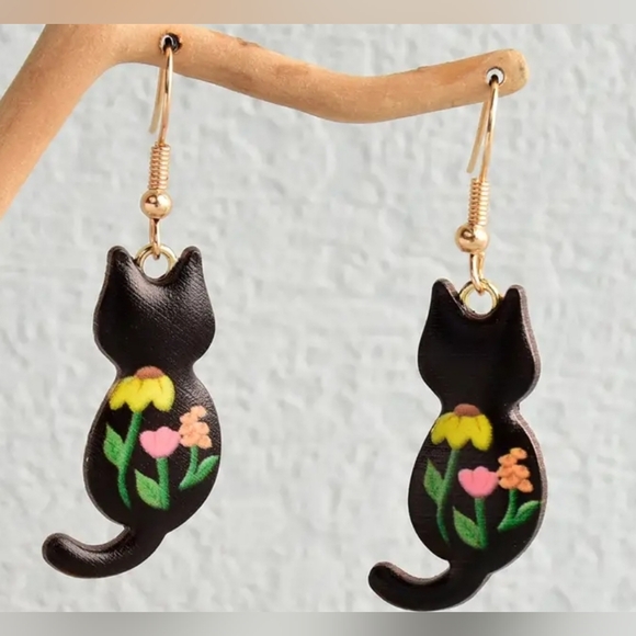 BLACK CAT earrings pastel flowers Cute Cat Lover Gift Catcore - Picture 1 of 1